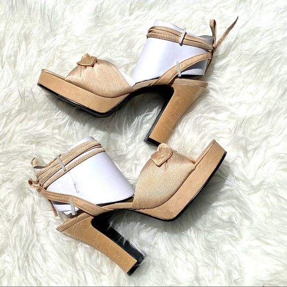 Chinese Laundry cream lace-up heels sandals NIB - Picture 9 of 16